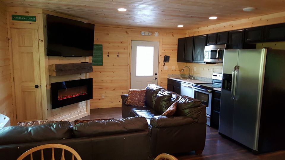 Brook Pointe Cabin Accommodations - living area